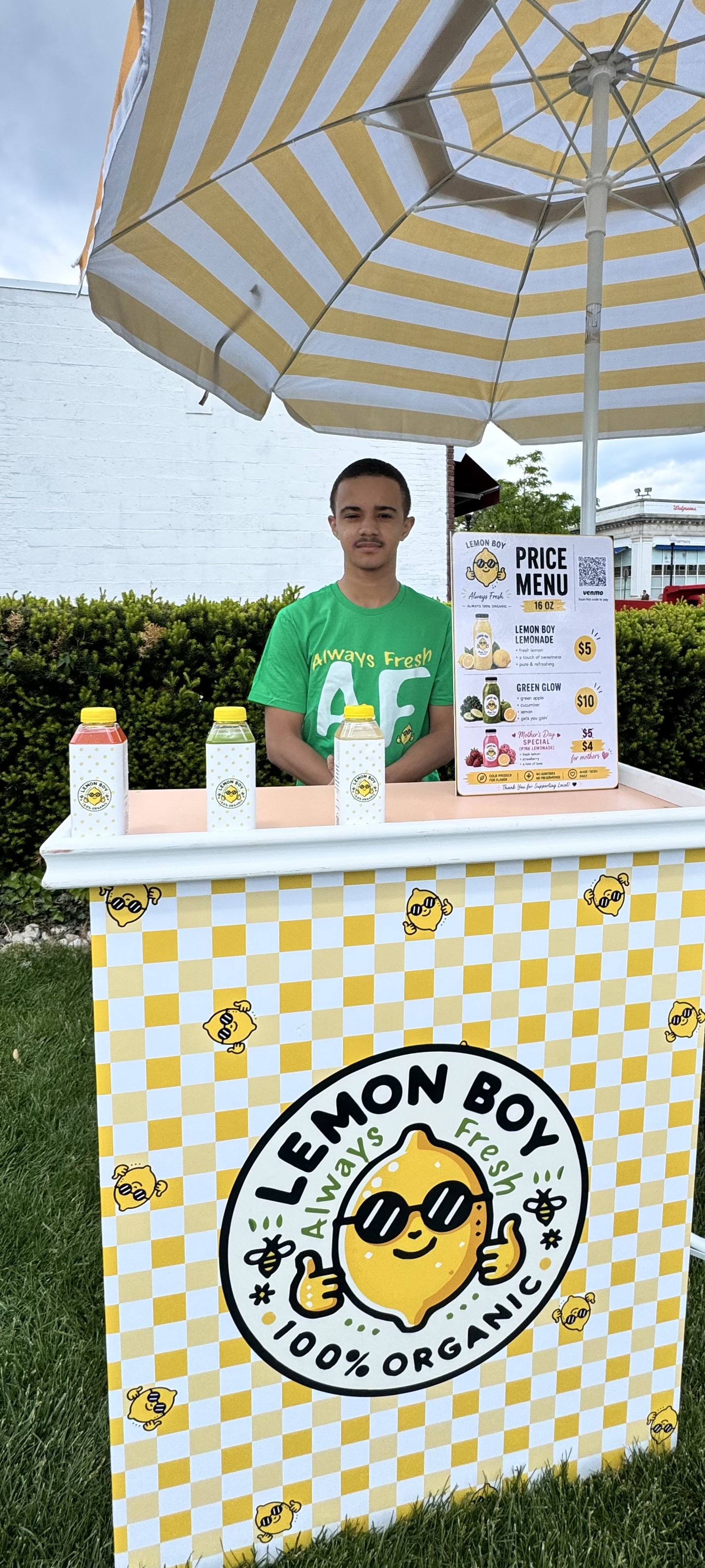Madden at the Lemon Boy stand